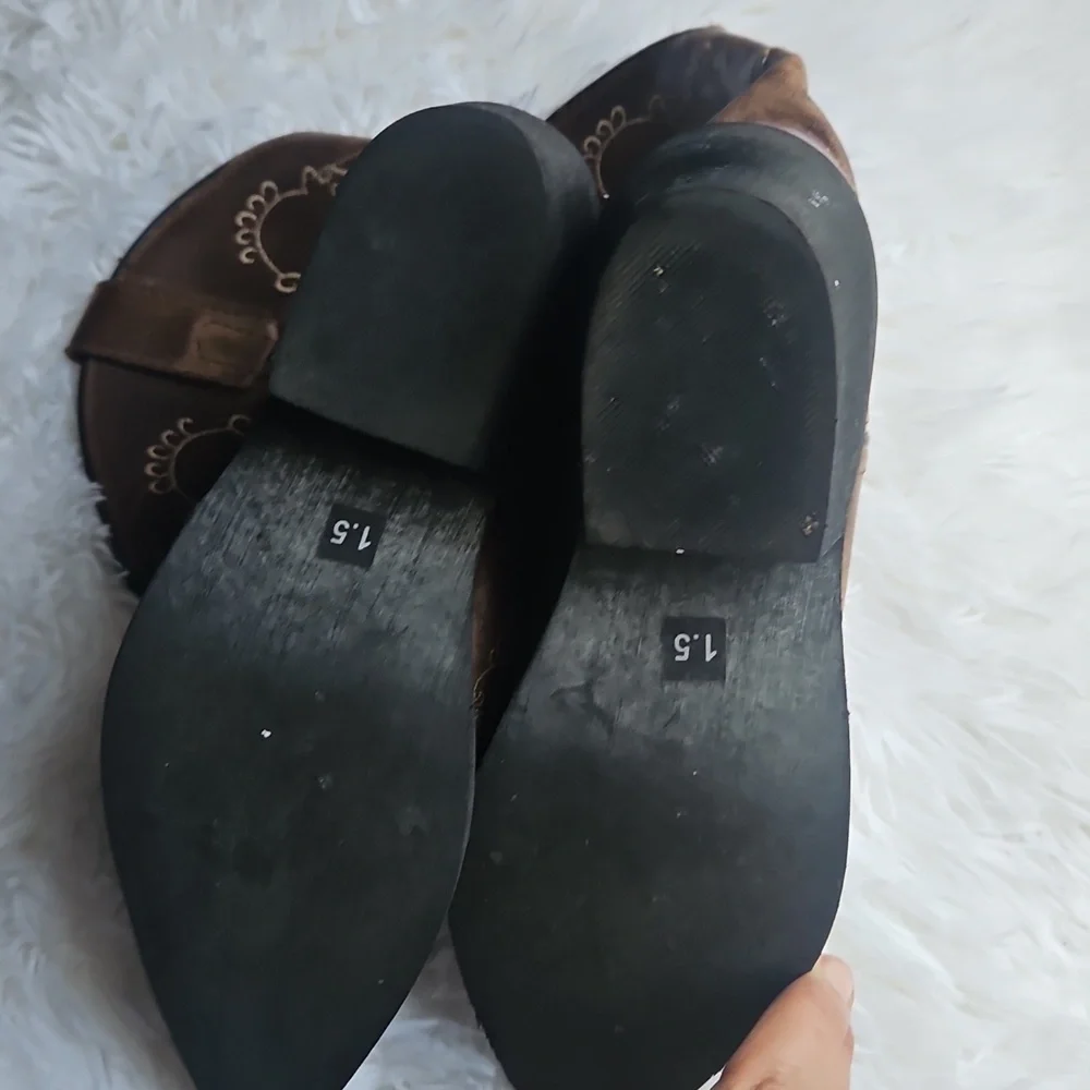 SMOKY Brown Embroidered Cowboy Boots